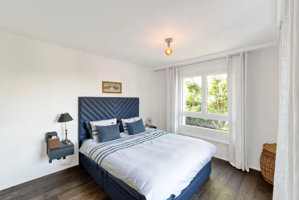 Renovierte 4-Zimmer-Wohnung mit zwei Balkonen