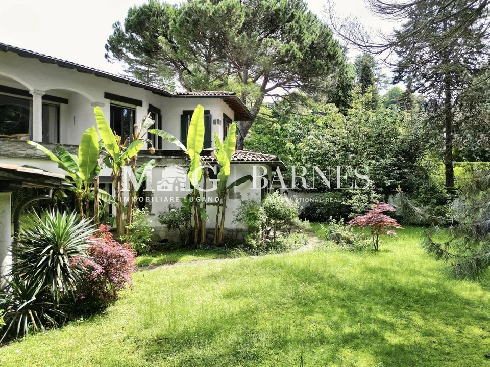 Montagnola - Collina d’Oro: Villa con piscina vicino TASIS e Lugano