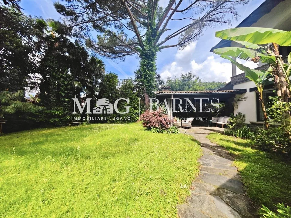 Montagnola - Collina d’Oro: Villa con piscina vicino TASIS e Lugano