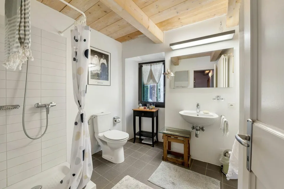 Abitare e lavorare, spazio per arte, cultura e ospitalità - anche come B&B – foto 14 di 30