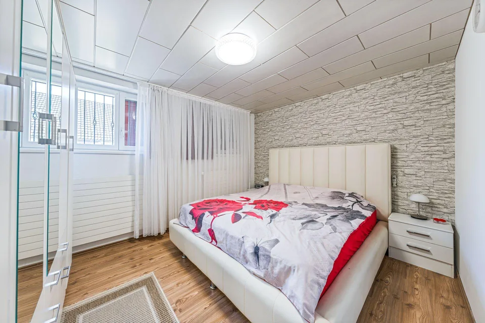 Casa attraente con molto spazio e charme – foto 7 di 11