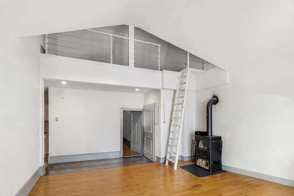 Einzigartige 3.5-Zimmer-Dachwohnung in Trüllikon