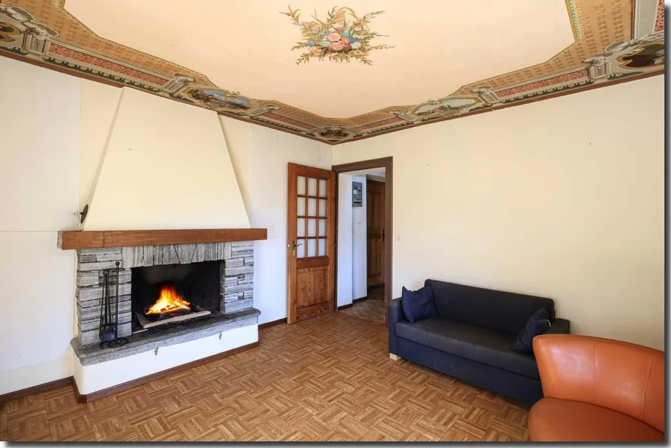 Historisches Gebäude sowie freistehendes Haus – Foto 6 von 28