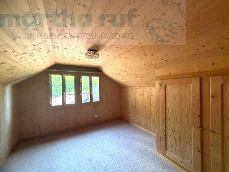Mittelhaus mit Charme und Blick auf den See