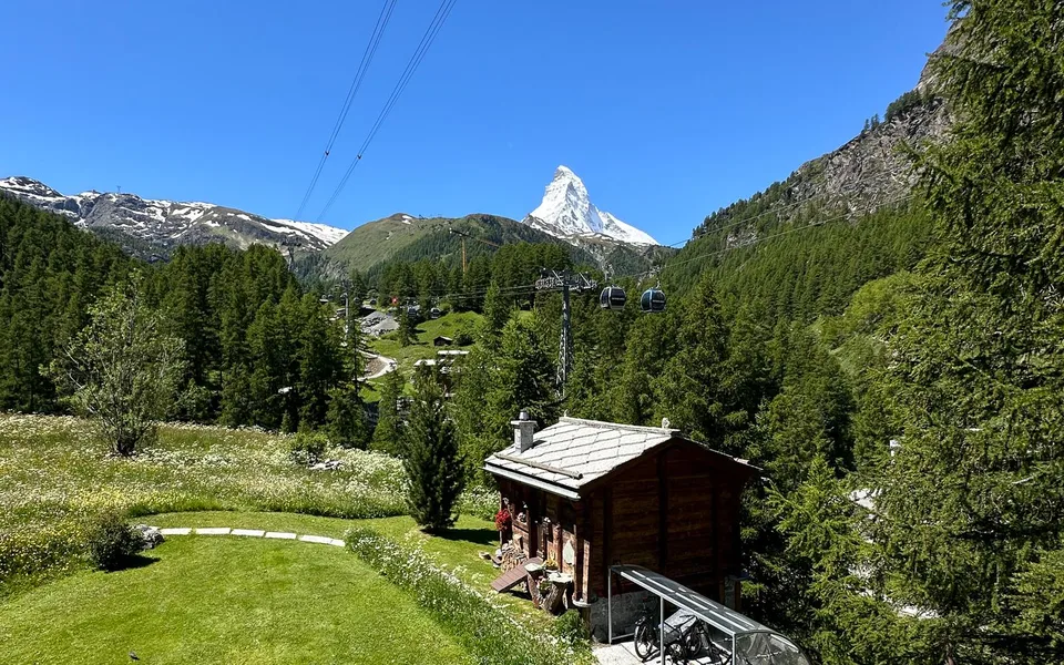 Ski-in e Ski-out / Appartamento di 4,5 locali in una zona residenziale tranquilla