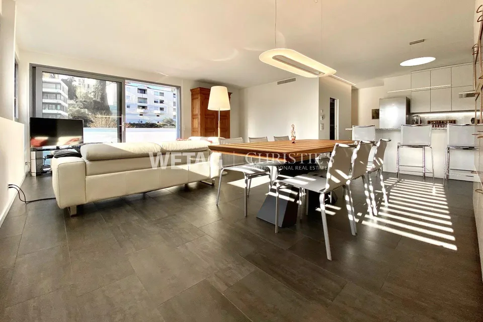 Lugano: Penthouse apartment with large terrace for sale