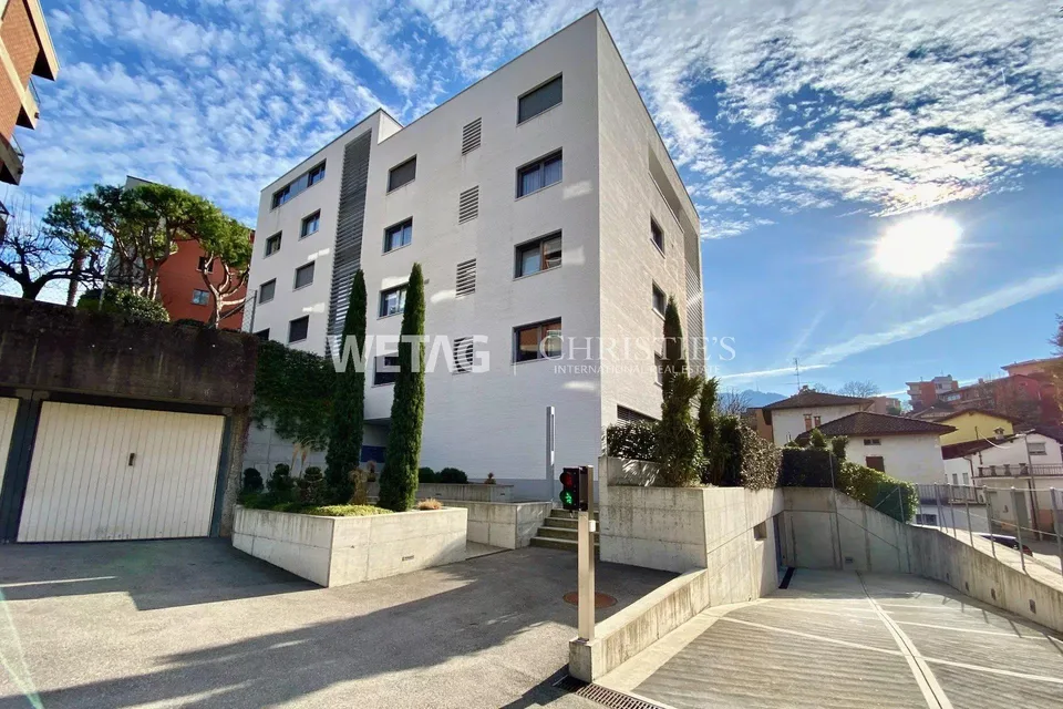 Lugano: Appartamento penthouse con grande terrazza in vendita – foto 10 di 10