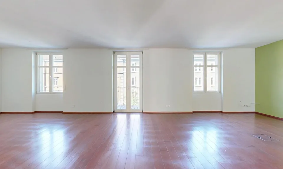 Esperienza di vita in loft urbano con due balconi nel cuore di Basilea