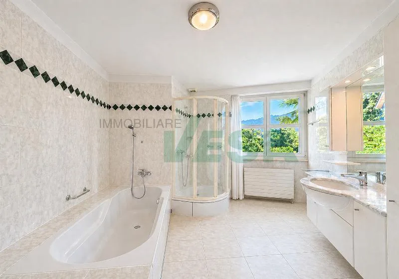 Proprietà di charme con villa, bel rustico e ampio terreno edificabile – foto 11 di 16