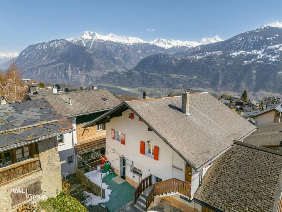 Sonnige Wohnung mit Balkon und Blick auf die Alpen – Foto 9 von 12