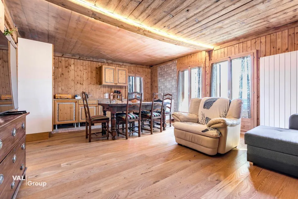 Appartamento soleggiato con balcone e vista sulle Alpi