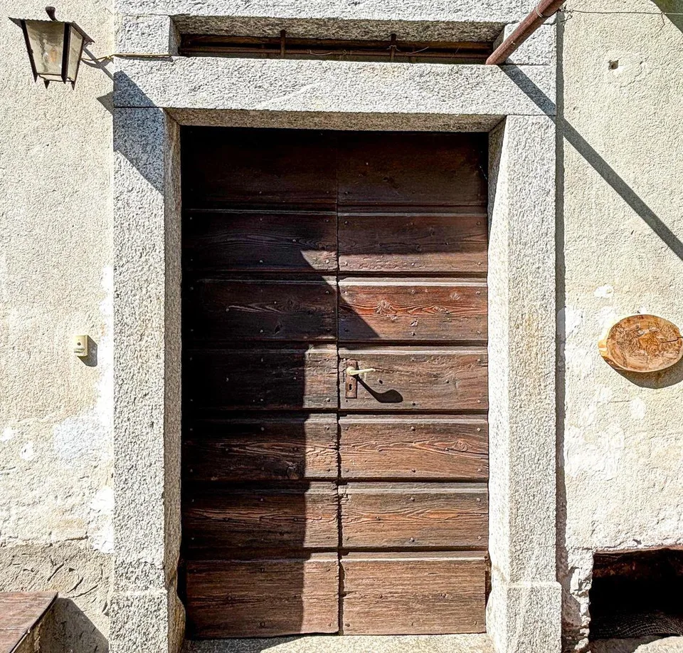 Charmante petite maison dans le centre historique du village de Lodano – photo 12 sur 12