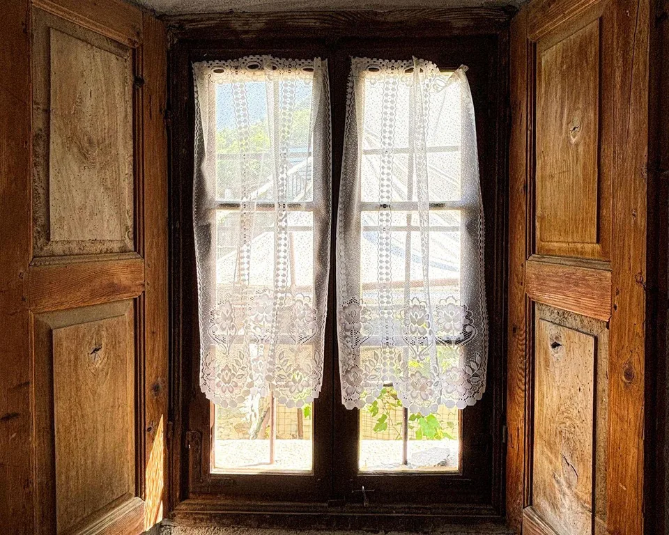 Charmante petite maison dans le centre historique du village de Lodano – photo 7 sur 12