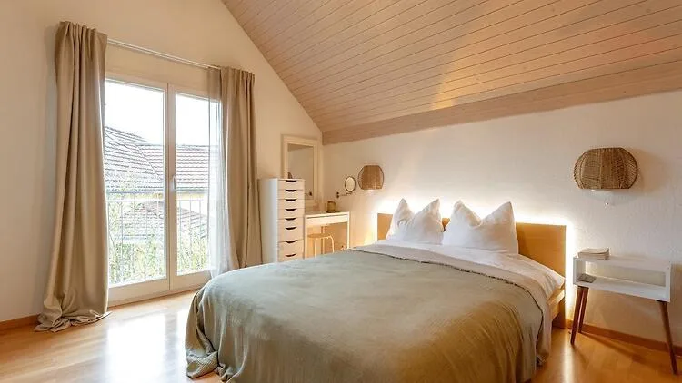 6½ ZIMMER-HAUS IN BASSERSDORF (ZH), MÖBLIERT, TEMPORÄR