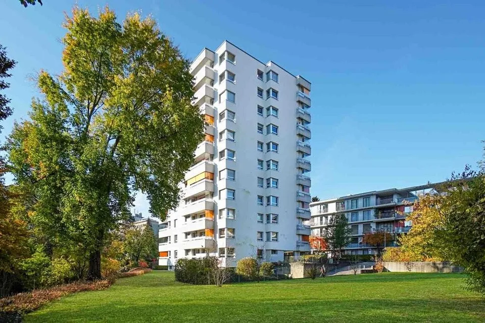 Zentrale Wohnung an grüner Lage gesucht?