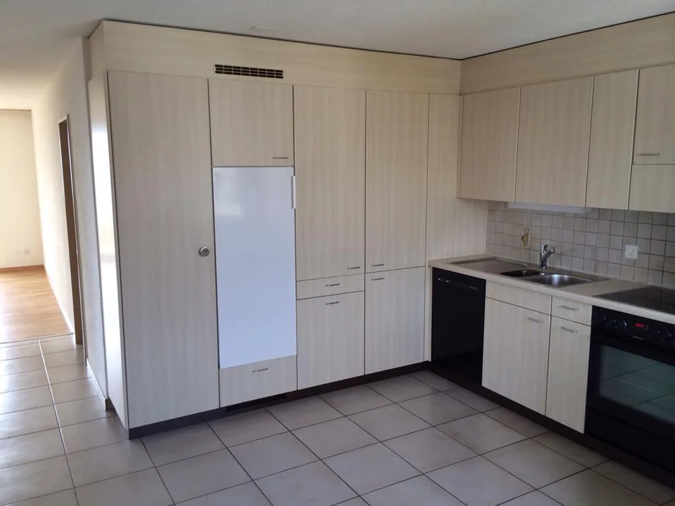 Beautiful 3.5-room apartment on the 6th floor with great views