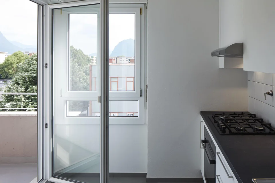 Helles 3.5-Zimmer-Apartment mit Balkon in Lugano