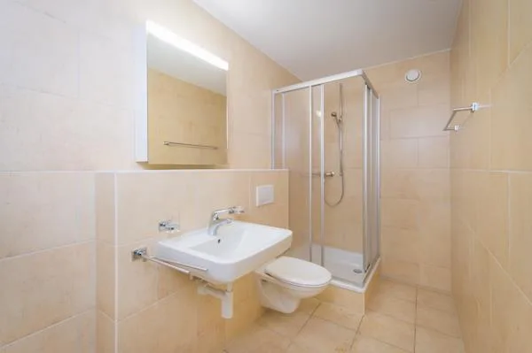 Lage mit kostenlosem Kaution! - 3,5 Zimmer in der Nähe aller Annehmlichkeiten