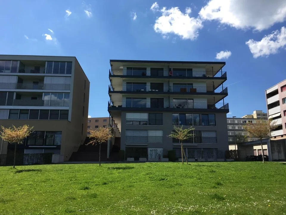 LOCATION AVEC CAUTION GRATUITE ! - 3.5 pièces proche de toutes comm...
