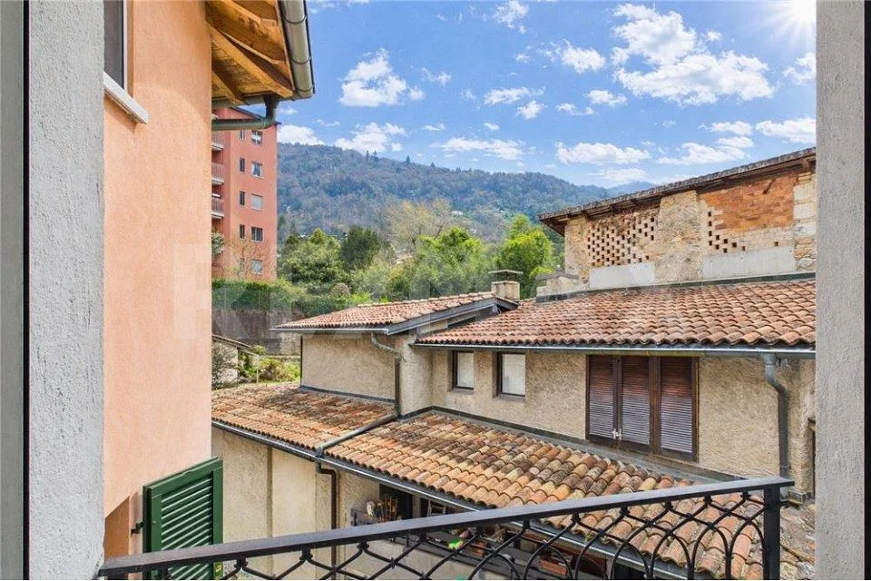 Casa di 4.5 locali nel nucleo storico di Agno
