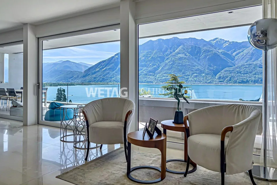 Minusio: Elegante lusso designer duplex penthouse in vendita sul Lago Maggiore con vista mozzafiato sul lago – foto 11 di 12