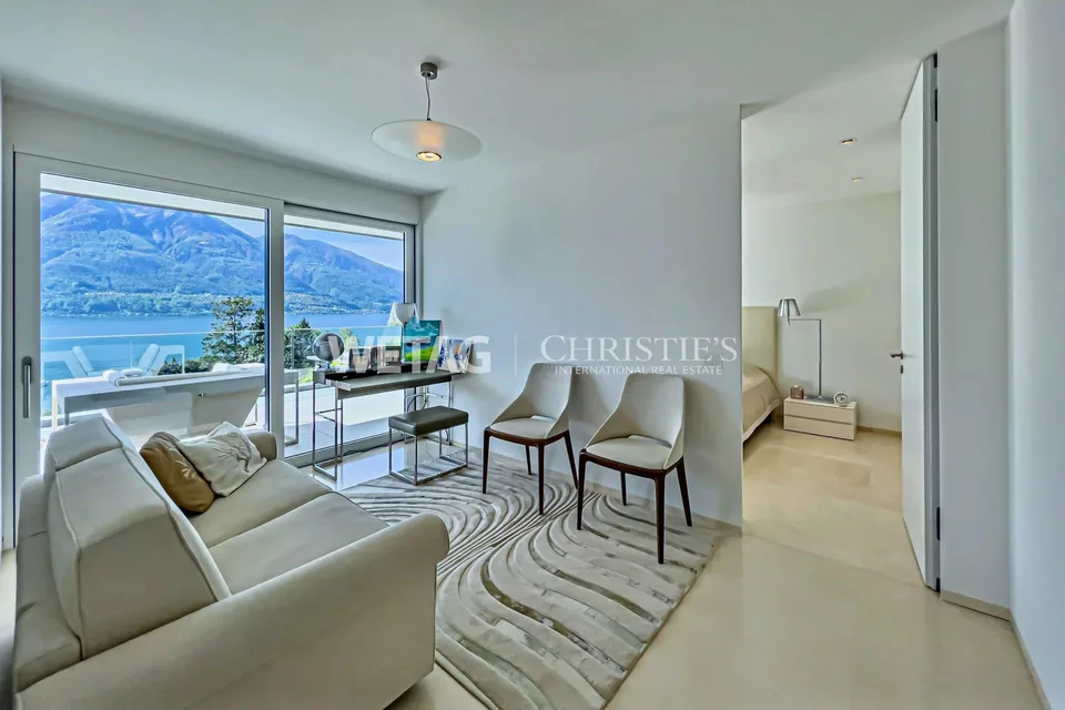 Minusio: Elegante lusso designer duplex penthouse in vendita sul Lago Maggiore con vista mozzafiato sul lago – foto 9 di 12