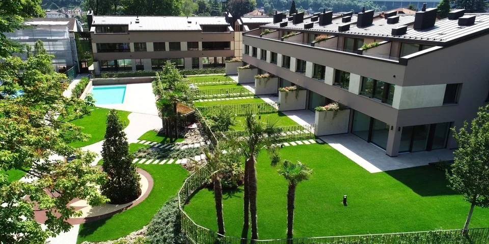 Elegante Duplex presso Complesso Residenziale fronte lago di Lugano