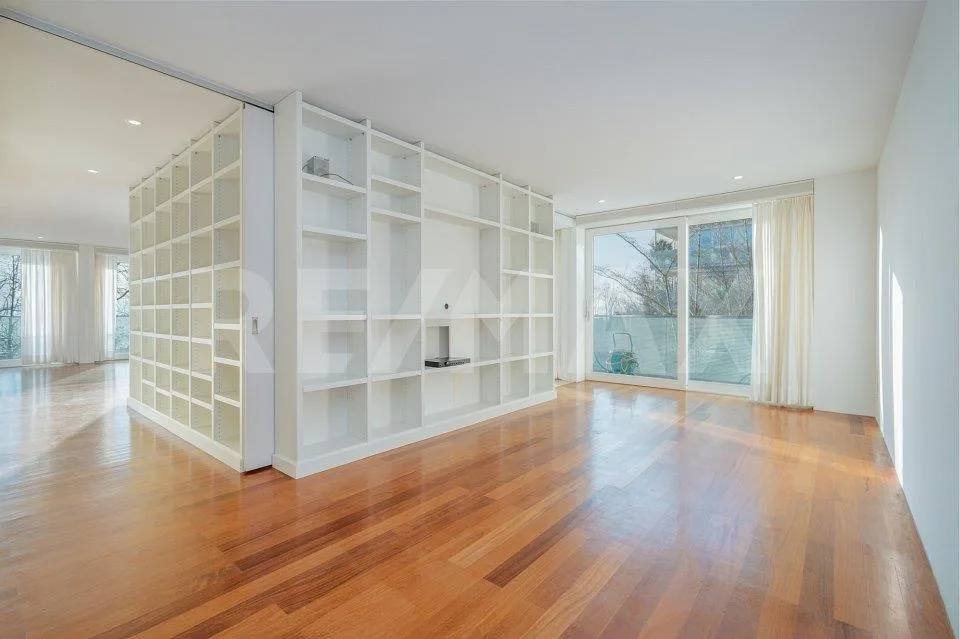 Eleganza senza tempo su Zürichberg - Vita esclusiva nel rinomato Forsterpark