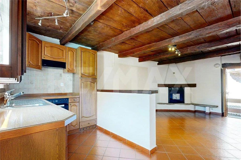 Casa contigua nel nucleo storico