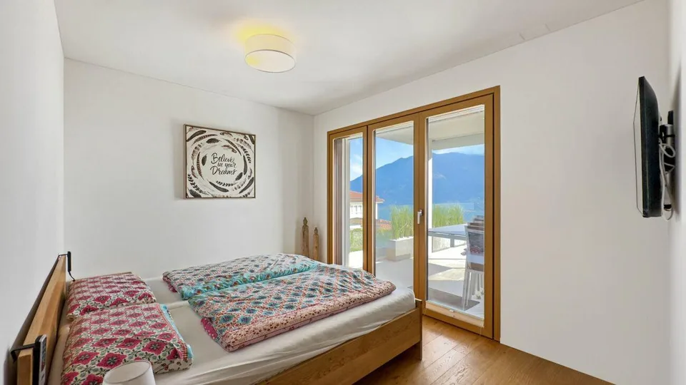 Brione sopra Minusio - Wunderschöne Gartenwohnung mit Seesicht