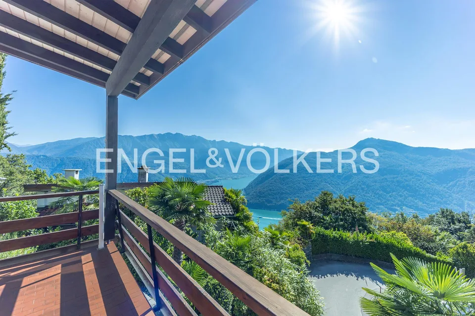 Gemütliches Haus mit atemberaubendem Seeblick