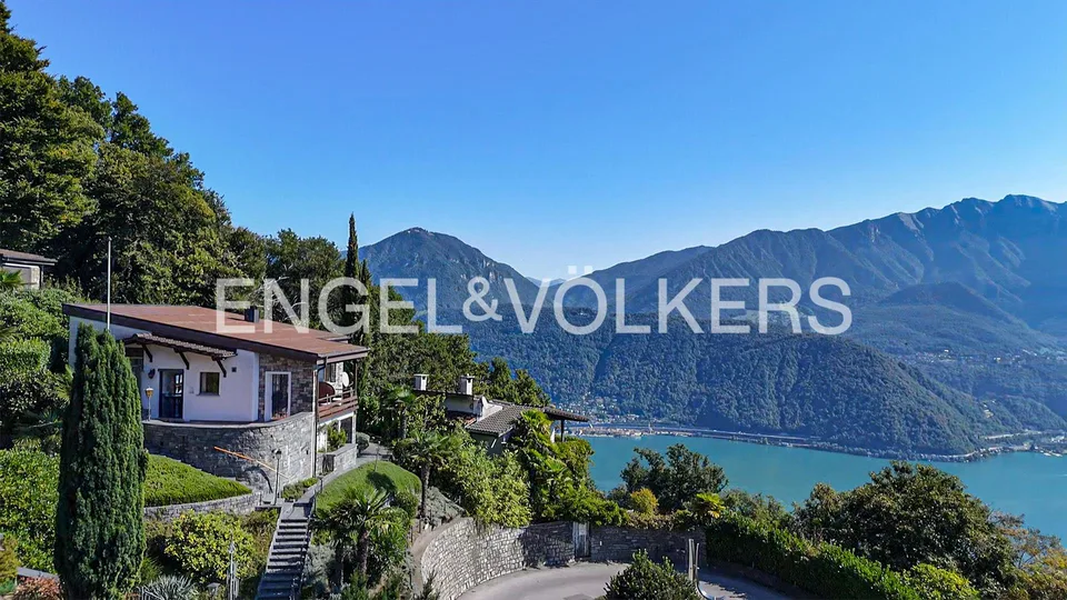 Gemütliches Haus mit atemberaubendem Seeblick