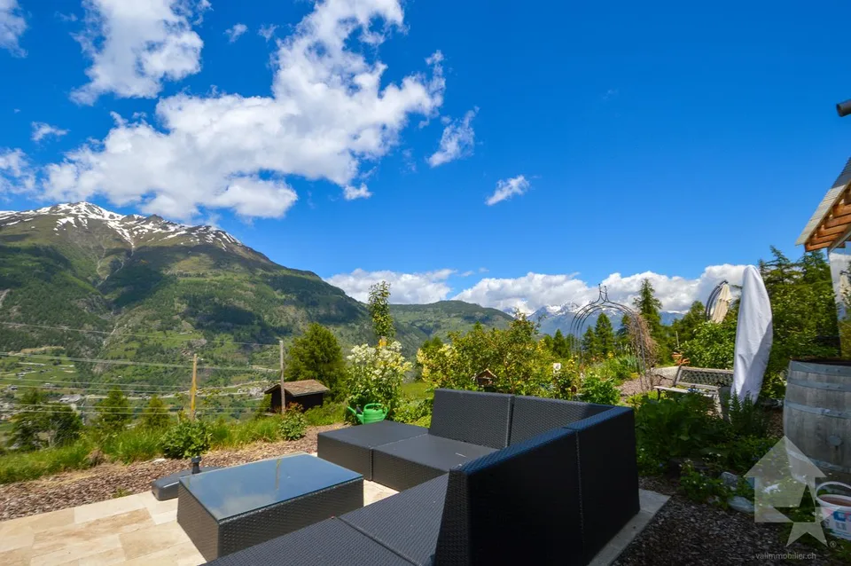 Idyllic Triplex Apartment