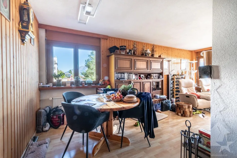 Charmantes 2.5-Zimmer-Wohnung mit großer Terrasse