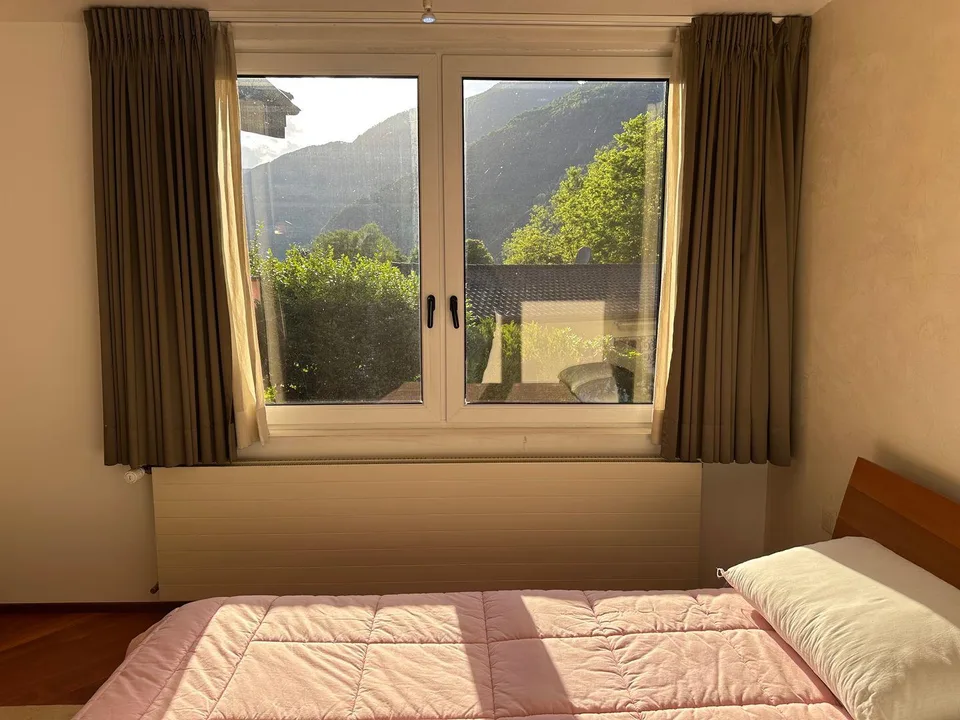 Villa mit Panorama-Pool, Sauna und spektakulärer Aussicht oberhalb Locarno – Foto 17 von 21