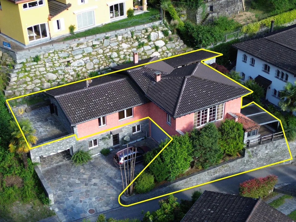 Villa con piscina panoramica, sauna e vista spettacolare sopra Locarno