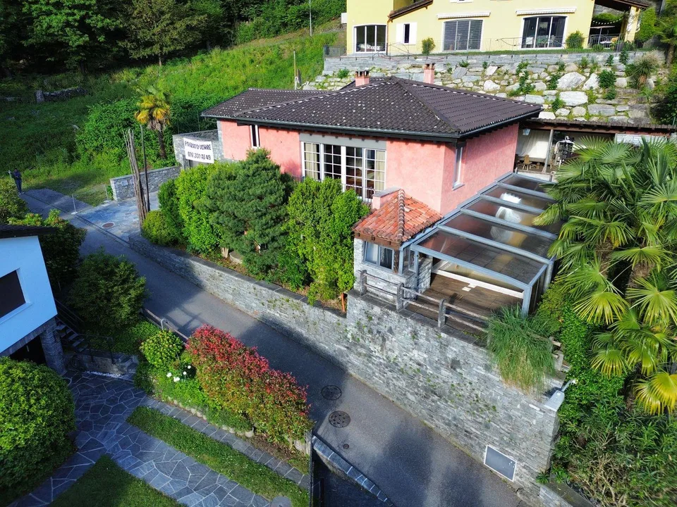 Villa mit Panorama-Pool, Sauna und spektakulärer Aussicht oberhalb Locarno – Foto 21 von 21