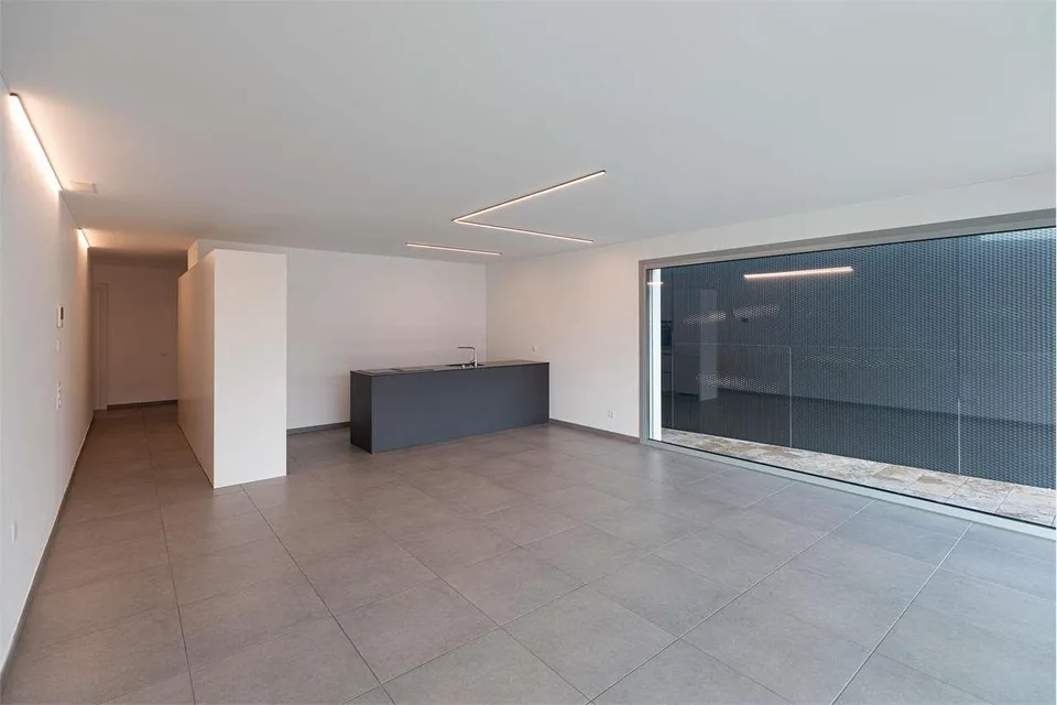 Rif. 2371 Bellinzona, moderno 3.5 locali con ampia terrazza