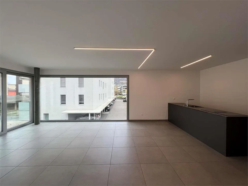 Rif. 2371 Bellinzona, moderno 3.5 locali con ampia terrazza