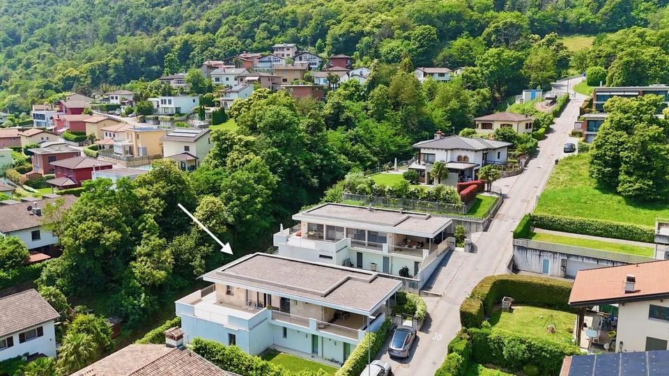 Villa in Posizione Panoramica: Prezzo Trattabile - si Valutano Offerte