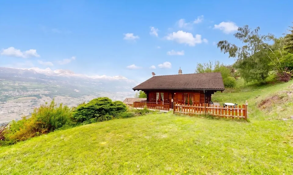 Authentique chalet en madriers avec vue imprenable