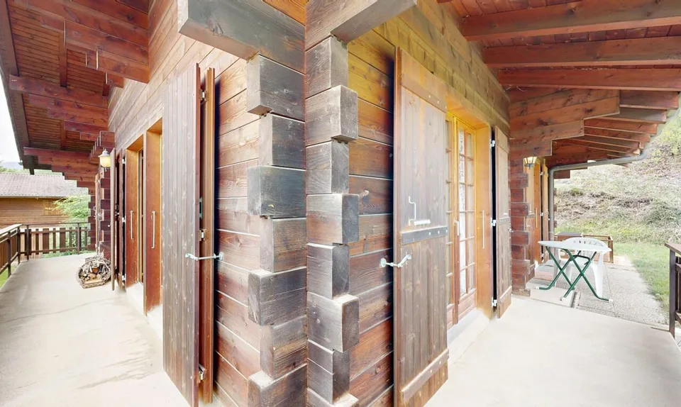 Authentische Blockhütte mit atemberaubendem Blick – Foto 7 von 17