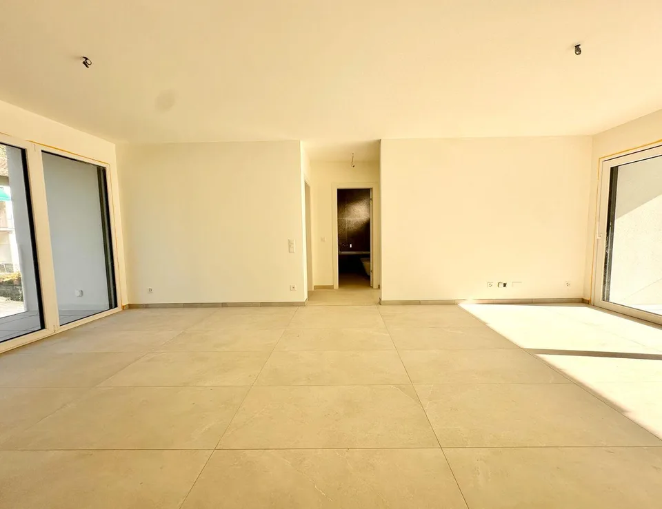 Nuovo Progetto Residenziale ad Avegno: Eleganza Naturale nella Vall...