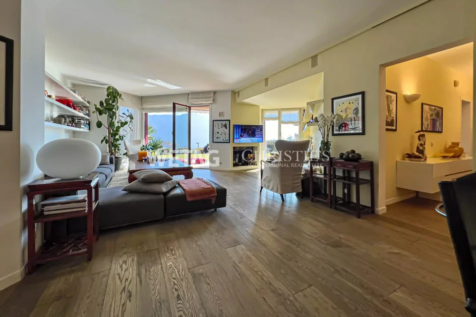 Lugano-Savosa: Wohnung mit grossem Privatgarten & Blick auf den Lug...