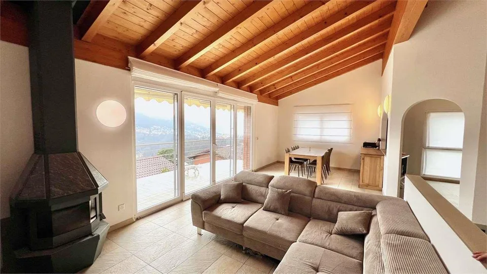 Canobbio - Casa unifamiliare con vista lago