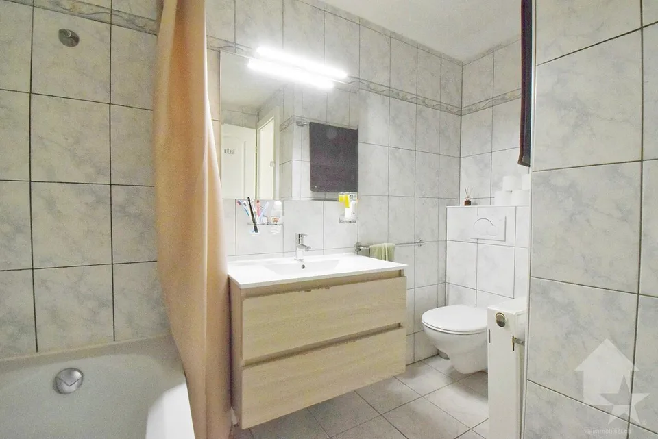 4.5-Zimmer-Wohnung in sehr guter Lage inklusive 3 Parkplätzen! – Foto 10 von 10