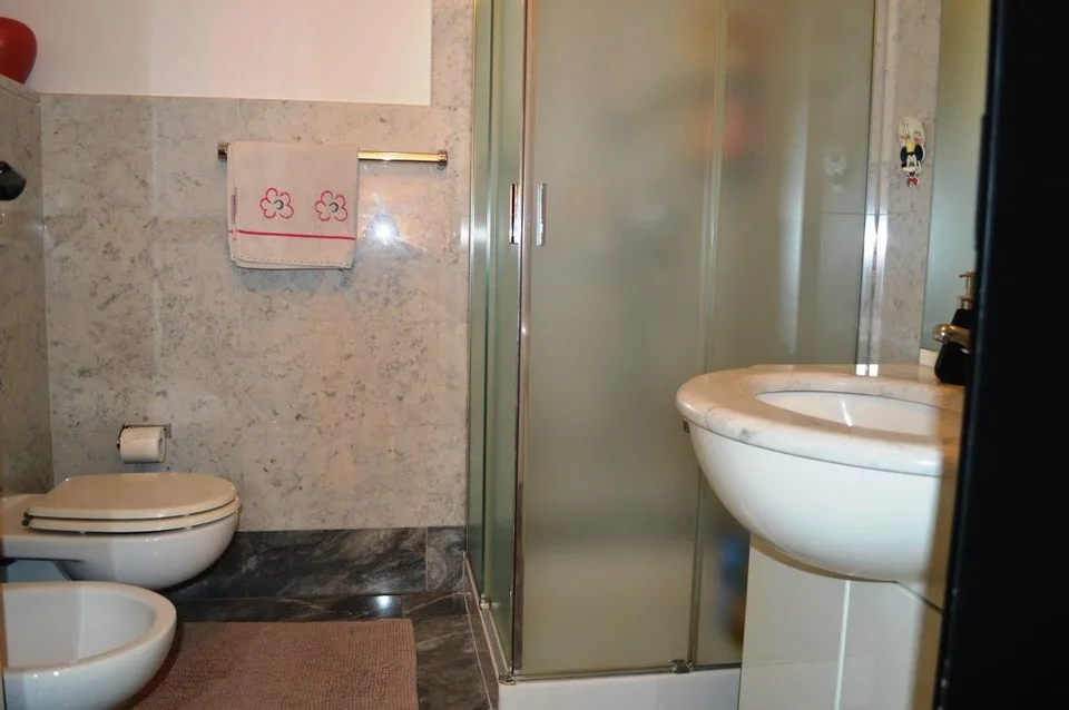 Wohnung 4.5 Zimmer Duplex mit Garten – Foto 10 von 12