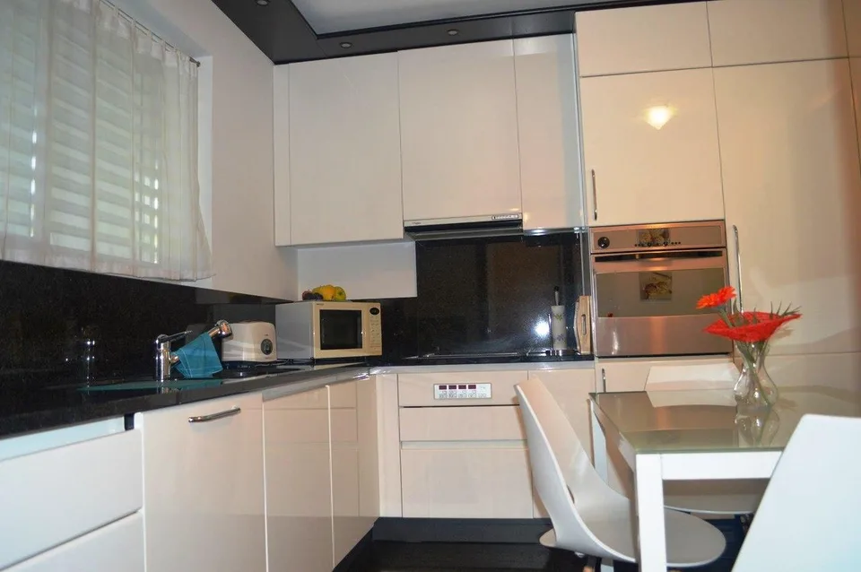 Wohnung 4.5 Zimmer Duplex mit Garten