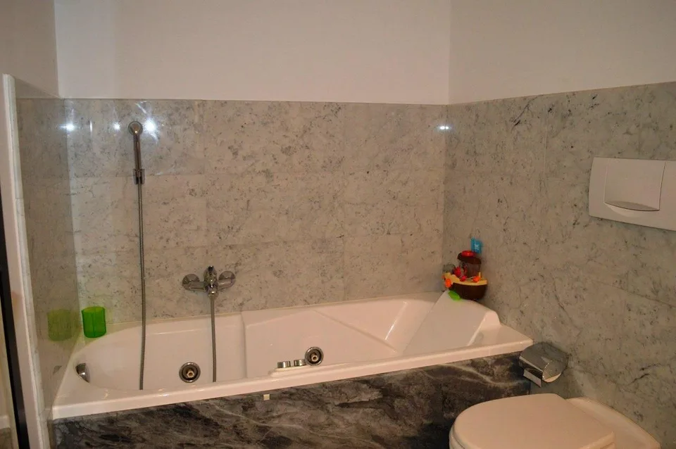 Wohnung 4.5 Zimmer Duplex mit Garten – Foto 11 von 12