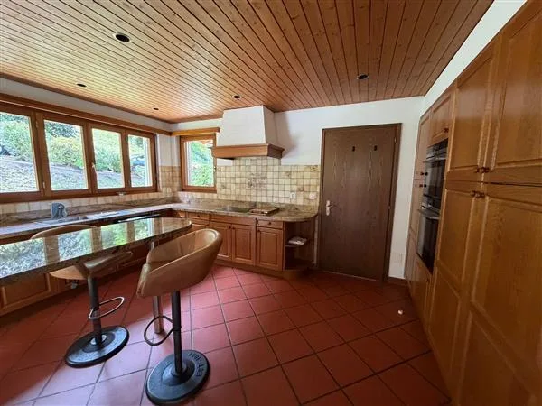 SEMIONE: Einfamilienhaus 9 Zimmer